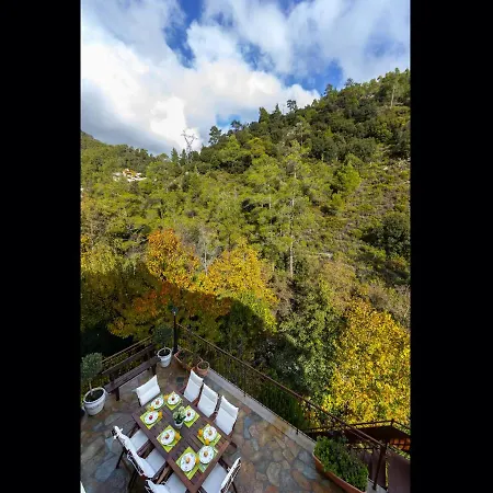 Villa Troodos Riverside Kato Amiandos