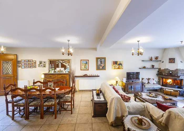 Villa Troodos Riverside Kato Amiandos