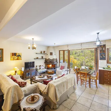 Villa Troodos Riverside