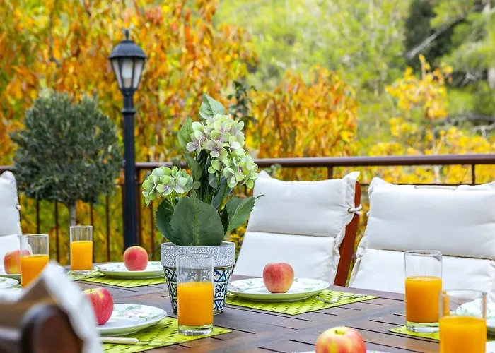 Vila Troodos Riverside