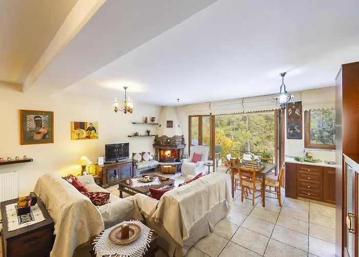 Villa Troodos Riverside